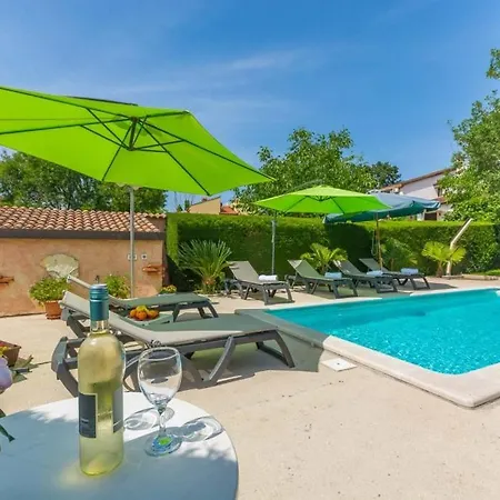 Holiday home 4928-11 For 4 Pers In Porec