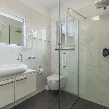 Holiday home 4928-11 For 4 Pers In *
