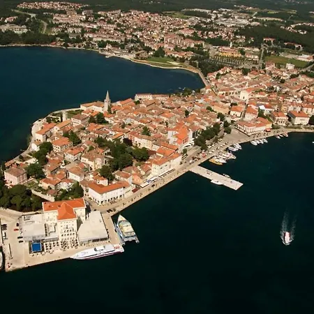 4928-11 For 4 Pers In Tatil Evi Poreč